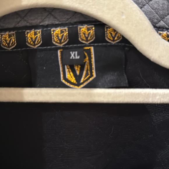 Vegas Golden Knights 1/4 Zip Sweatshirt - Picture 5 of 5